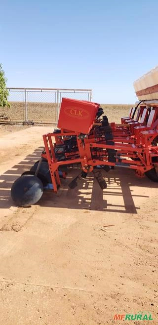 Plantadeira de batata doce Imagem Plantadeira de batata doce