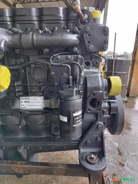 Motor: Case/Cummins  Modelo: 667TA/E83 TIER III