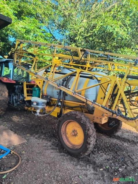 Imagem Pulverizador de Arrasto Ideal - 2500L - Ano 2021 Imagem Pulverizador de Arrasto Ideal - 2500L - Ano 2021