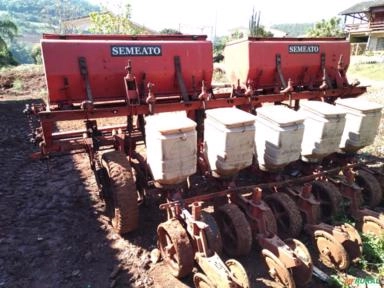 Imagem Plantadeira Semeato ps8 a venda Imagem Plantadeira Semeato ps8 a venda