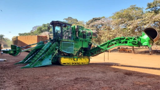 Colhedeira de Esteira  JOHN DEERE 3510