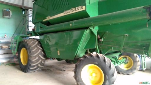Imagem Colheitadeira 1550 John Deere Imagem Colheitadeira 1550 John Deere