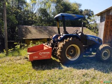 Trator New Holland TL 75 F 4x4 ano 16 Imagem Trator New Holland TL 75 F 4x4 ano 16