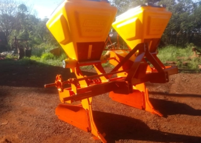 SULCADOR ADUBADOR P 2 LINHAS Imagem SULCADOR ADUBADOR P 2 LINHAS