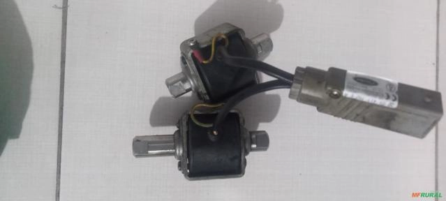 Imagem Peças e placas para chiller carrier 30hx Imagem Peças e placas para chiller carrier 30hx