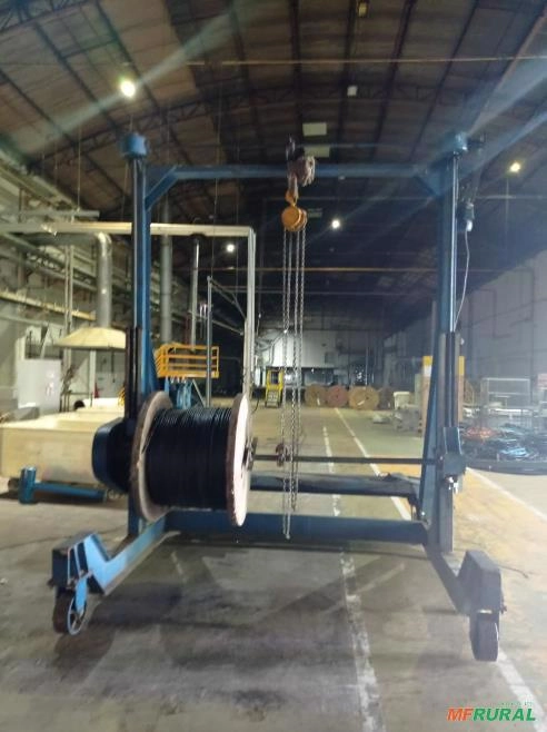 Bobinadeira para cabos de cobre cabos telefonia cabos maritimo  cabo de aço com enrrolador Imagem Bobinadeira para cabos de cobre cabos telefonia cabos maritimo  cabo de aço com enrrolador