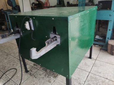 Imagem Máquina descascadora de Baru/Cumaru Imagem Máquina descascadora de Baru/Cumaru