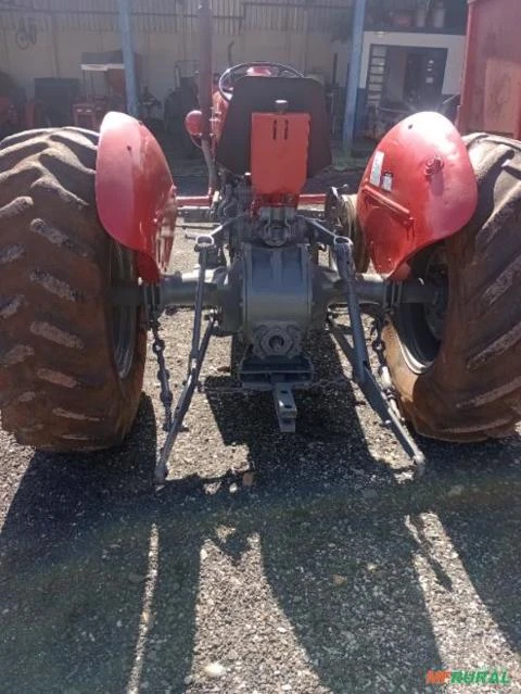 Trator Massey Ferguson 50 X 4x2 ano 73