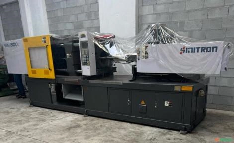 Injetora de Plástico 180 toneladas Sinitron Imagem Injetora de Plástico 180 toneladas Sinitron