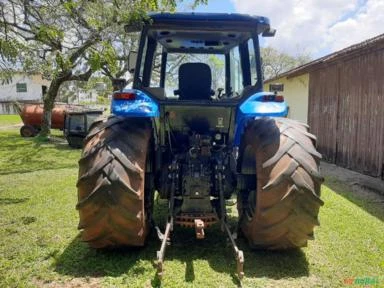Trator New Holland TM 7020 4x4 ano 09