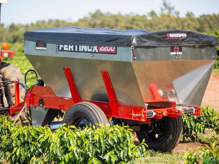 Distribuidor de Fertilizantes Fertinox 2200 - Marispan Imagem Distribuidor de Fertilizantes Fertinox 2200 - Marispan