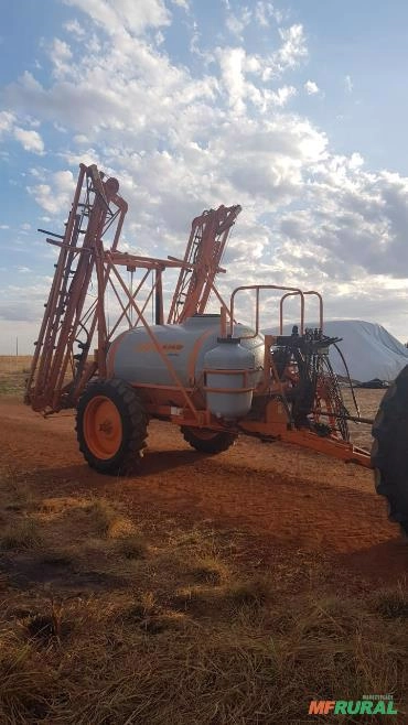 Pulverizador de arrasto Jacto Imagem Pulverizador de arrasto Jacto