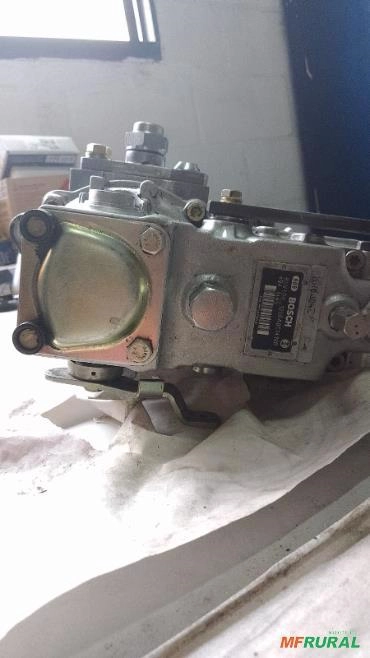 Imagem Bomba injetora motor cumins 6 cilindro turbo Imagem Bomba injetora motor cumins 6 cilindro turbo