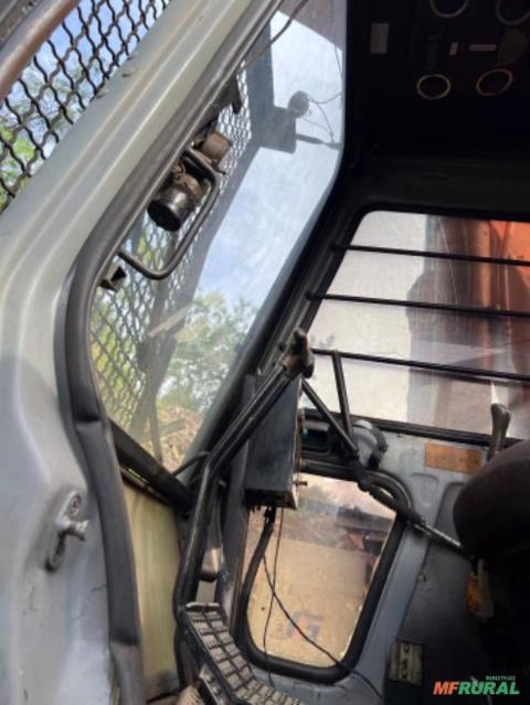 Imagem Escavadeira hidráulica FH220.3 Imagem Escavadeira hidráulica FH220.3