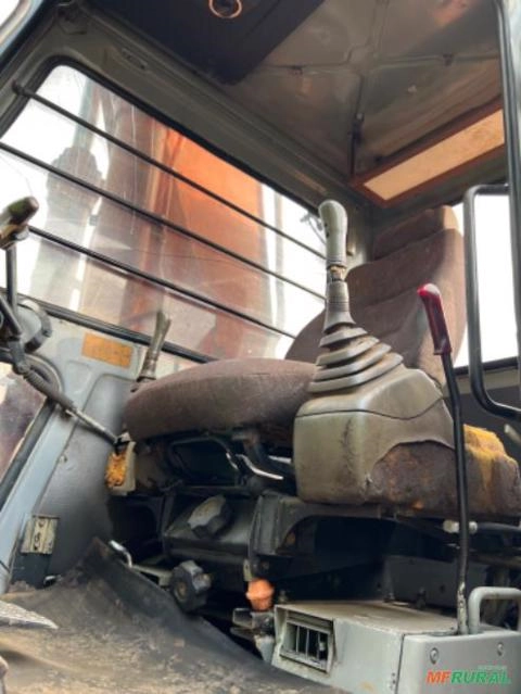 Imagem Escavadeira hidráulica FH220.3 Imagem Escavadeira hidráulica FH220.3