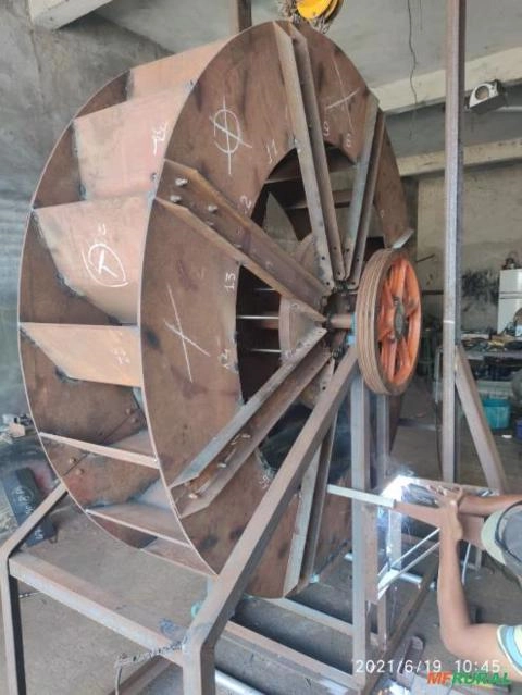 Imagem Gerador hídrico, Roda dagua Imagem Gerador hídrico, Roda dagua