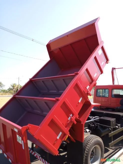 CAÇAMBA BASCULANTE PARA MATERIAL DE CONSTRUÇÃO