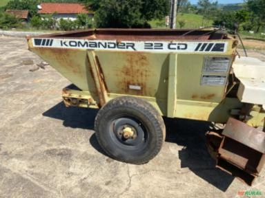 ADUBADEIRA/ CALCAREADEIRA KAMAQ Imagem ADUBADEIRA/ CALCAREADEIRA KAMAQ