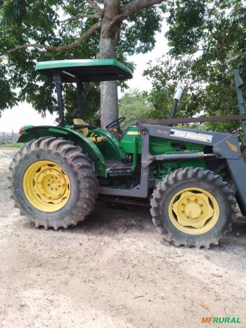 Imagem Trator John Deere 5090 4x4 ano 14 Imagem Trator John Deere 5090 4x4 ano 14