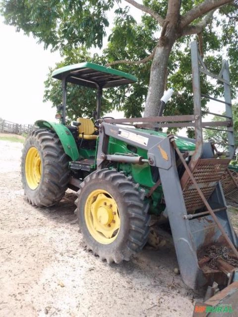 Imagem Trator John Deere 5090 4x4 ano 14 Imagem Trator John Deere 5090 4x4 ano 14
