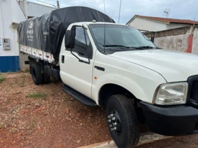 Caminhão Ford F 4000 ano 02