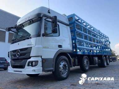 Carroceria bitruck gaiola transporte de gás botijão - 704 P13