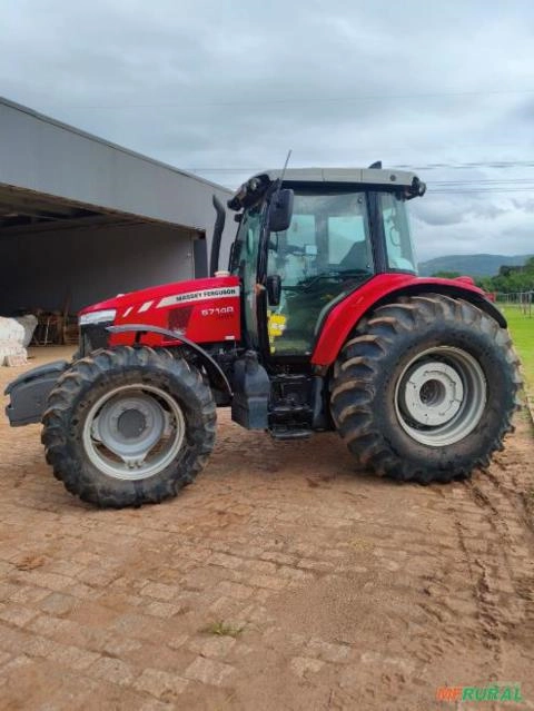 TRATOR AGRICOLA MF Imagem TRATOR AGRICOLA MF