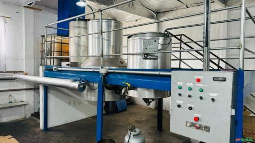 Oportunidade de Negócio, Fábrica de Velas em funcionamento. Imagem Oportunidade de Negócio, Fábrica de Velas em funcionamento.