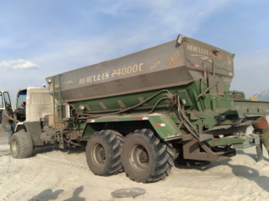 Imagem APLICAÇÃO DE CALCARIO, GESSO E ADUBOS - TAXA FIXA E VARIAVEL Imagem APLICAÇÃO DE CALCARIO, GESSO E ADUBOS - TAXA FIXA E VARIAVEL