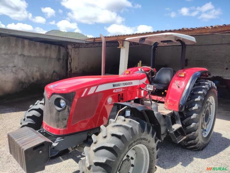 Trator Massey Ferguson 4292 4x4 ano 11 Imagem Trator Massey Ferguson 4292 4x4 ano 11