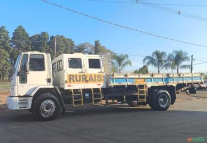 Caminhão C/ Cabine Auxiliar 8 lugares Imagem Caminhão C/ Cabine Auxiliar 8 lugares