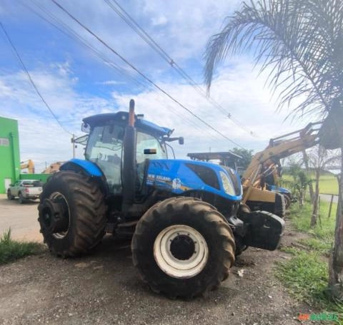 TRATOR NEW HOLLAND T7.240 Imagem TRATOR NEW HOLLAND T7.240