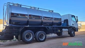 Imagem TANQUE RODOVIÁRIO TRANSPORTE DE LEITE Imagem TANQUE RODOVIÁRIO TRANSPORTE DE LEITE