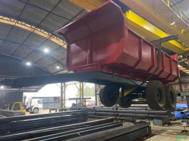 Carreta basculante agropecuária Imagem Carreta basculante agropecuária