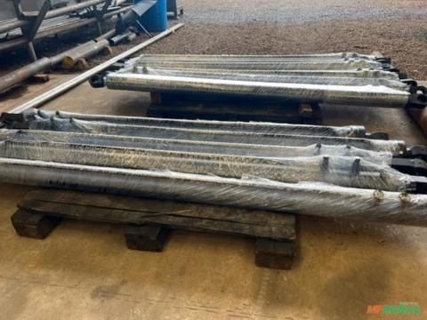 Imagem CILINDROS HIDRÁULICO PARA TRANSBORDO Imagem CILINDROS HIDRÁULICO PARA TRANSBORDO