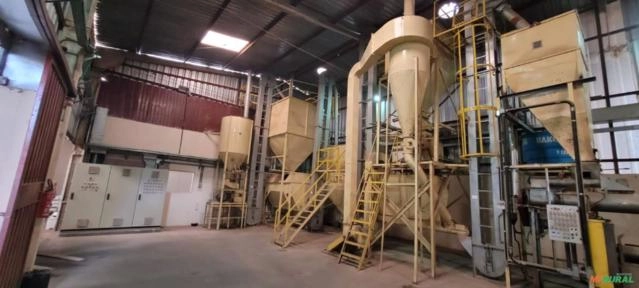 Fabrica completa para produção de rações de peixe Imagem Fabrica completa para produção de rações de peixe