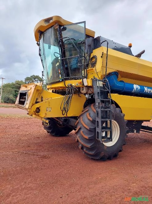 Colheitadeira New Holland Imagem Colheitadeira New Holland