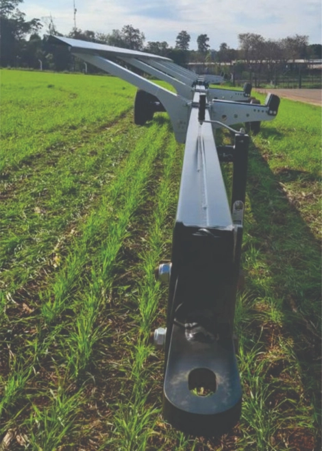 Carreta para transporte de plataforma. Imagem Carreta para transporte de plataforma.