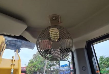 Imagem Pá-carregadeira LOVOL FL936H (NOVA) Imagem Pá-carregadeira LOVOL FL936H (NOVA)