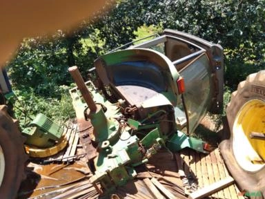 Cabine para Trator John Deere 7185J 4x4 ano 10 Imagem Cabine para Trator John Deere 7185J 4x4 ano 10