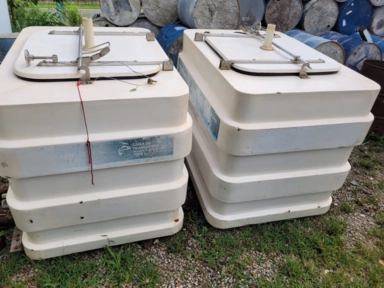 Imagem Caixa para transporte de peixe vivo Imagem Caixa para transporte de peixe vivo