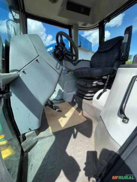 Imagem Trator Valtra/Valmet BT 190 4x4 ano 16 Imagem Trator Valtra/Valmet BT 190 4x4 ano 16