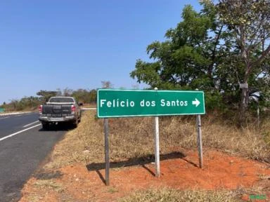 VENDE - SE FAZENDA PARA AGRICULTURA, MINERAÇÃO E TURISMO NO INTERIOR DE MG