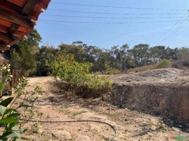 VENDE - SE FAZENDA PARA AGRICULTURA, MINERAÇÃO E TURISMO NO INTERIOR DE MG