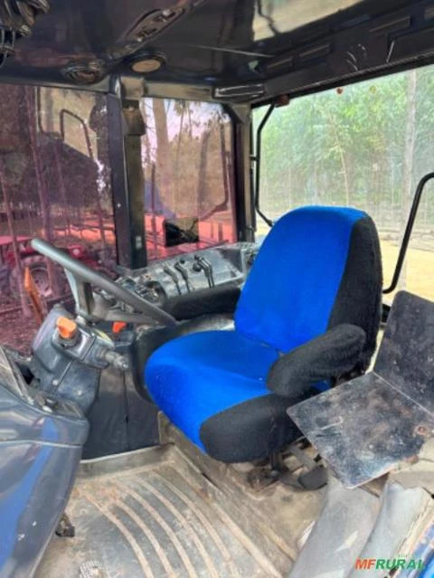 Trator New Holland TM 150 4x4 ano 10