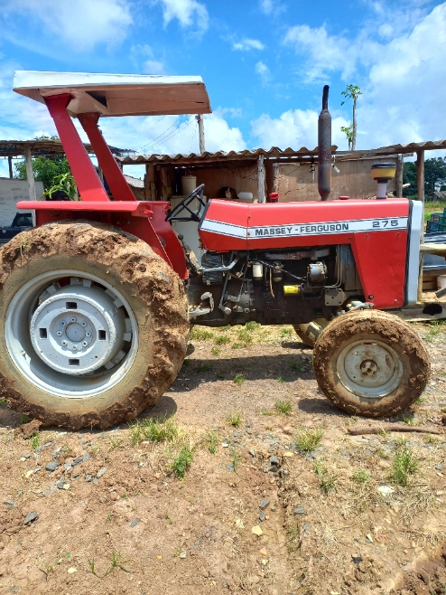 Trator Massey Ferguson 275 4x2 ano 82 Imagem Trator Massey Ferguson 275 4x2 ano 82