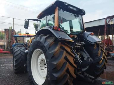 TRATOR VALTRA BH 210 ANO 2015