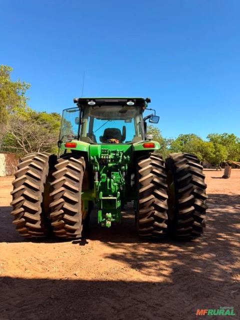 John Deere 7230J Imagem John Deere 7230J