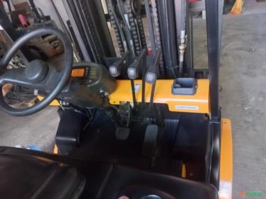 Imagem Empilhadeira Baoli 3.5 Ton 80v 600ah Imagem Empilhadeira Baoli 3.5 Ton 80v 600ah