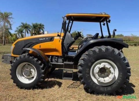 Trator Valtra/Valmet BM 125 4x4 ano 18 Imagem Trator Valtra/Valmet BM 125 4x4 ano 18